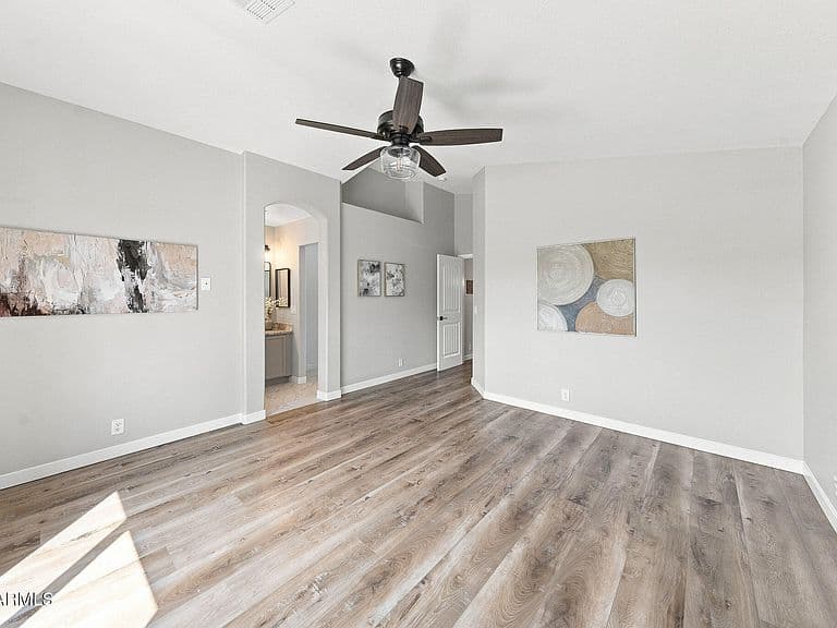 8645 W FARGO Drive photo 4
