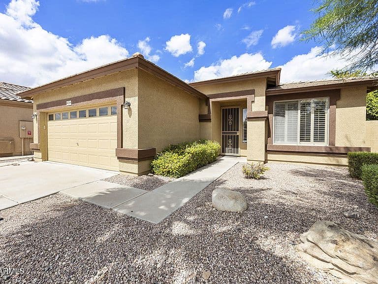 8238 W Alex Avenue photo 4