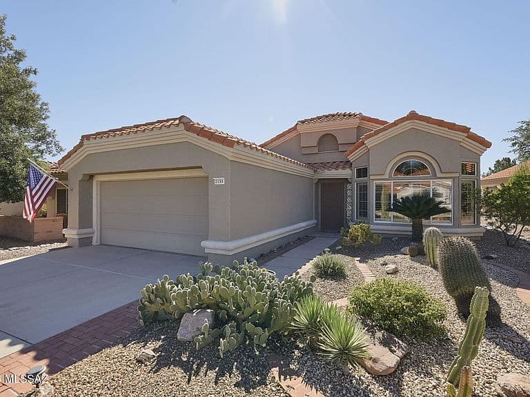 2150 E Amaranth St photo 1