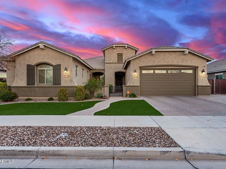 20243 E Raven Dr photo 2