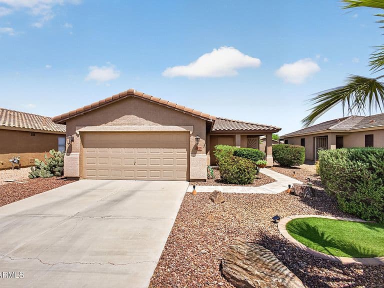 42396 W HALL Drive photo 1