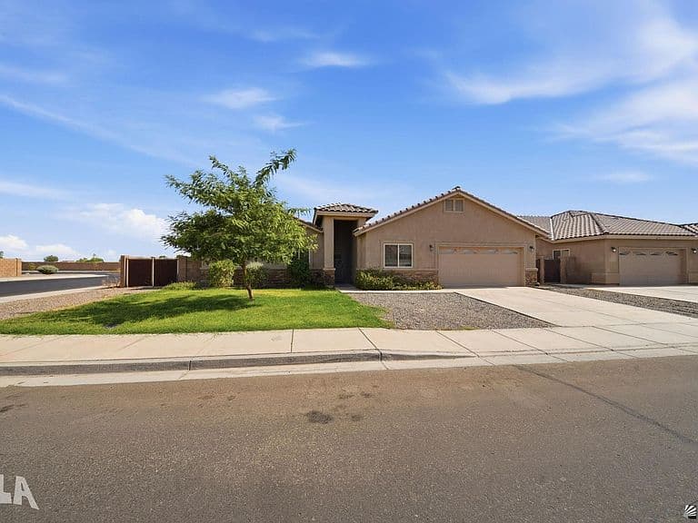 4197 W 27th Ln photo 1