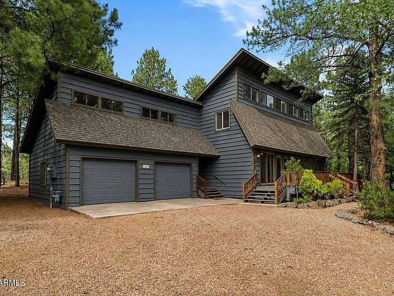 3163 VIKING Trail photo 2
