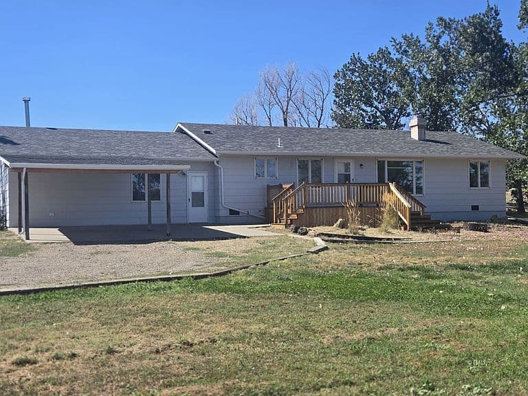 165 Sunset Dr photo 1