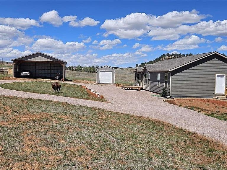 27094 Highway 385 photo 2