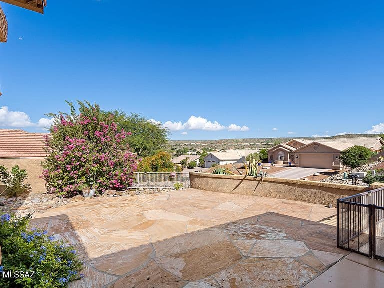 65741 E Rocky Path Dr photo 4