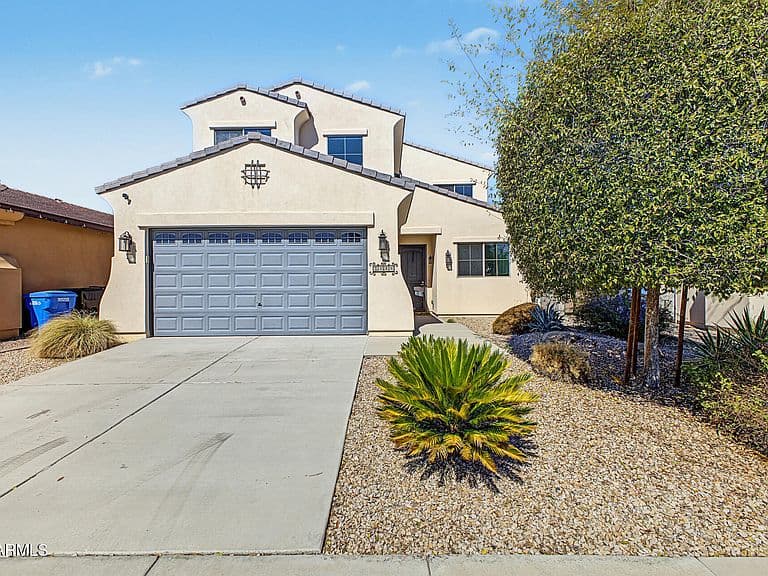 2330 W SIERRA VISTA Drive photo 3