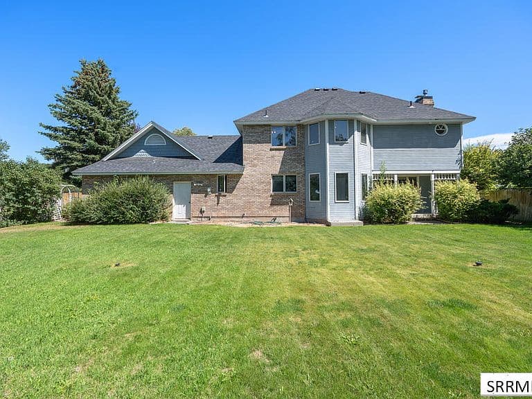 2880 Sunnybrook Ln photo 3
