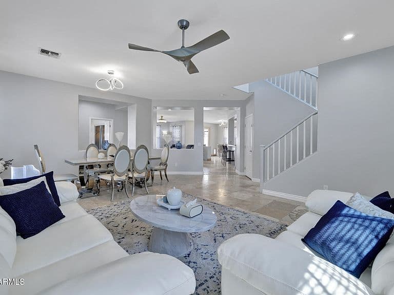 3514 E GARY Way photo 5