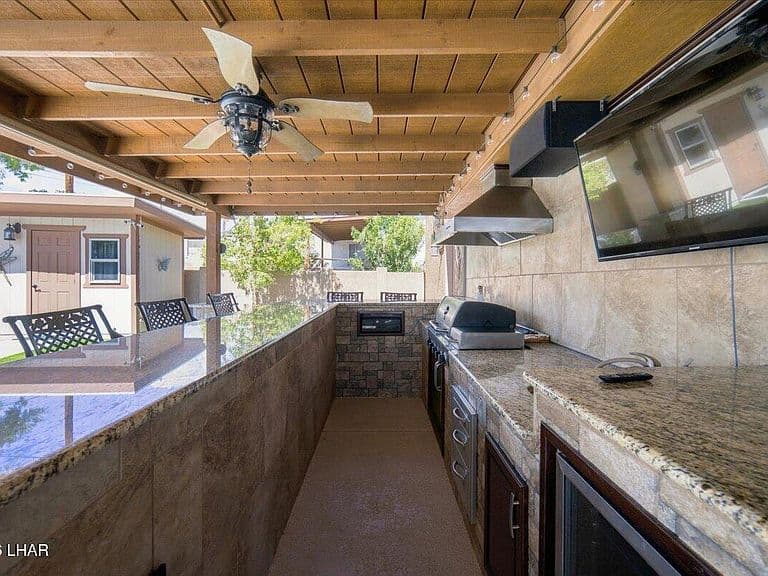 2497 Beverly Glen Dr photo 4