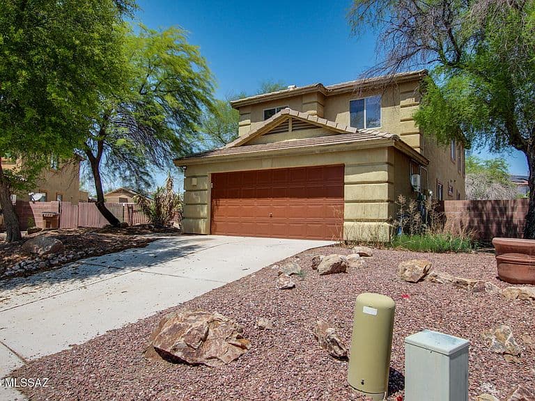 12828 N Ponderay Dr photo 1