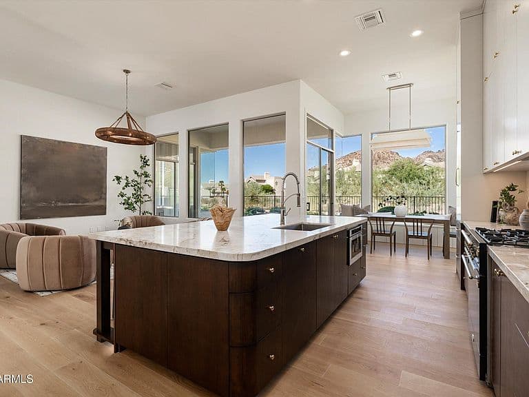 3124 E SQUAW PEAK Circle photo 3