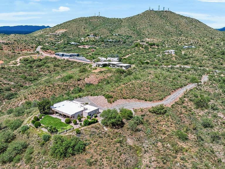 730 E Camino Vista Del Cielo photo 5