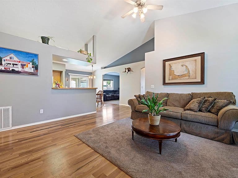 2175 N Capecod Way photo 4