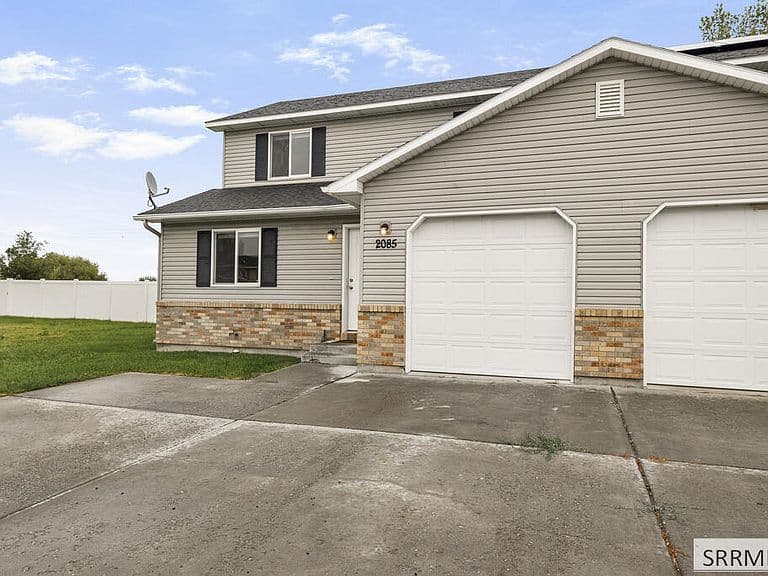 2085 Cassidy Dr photo 3