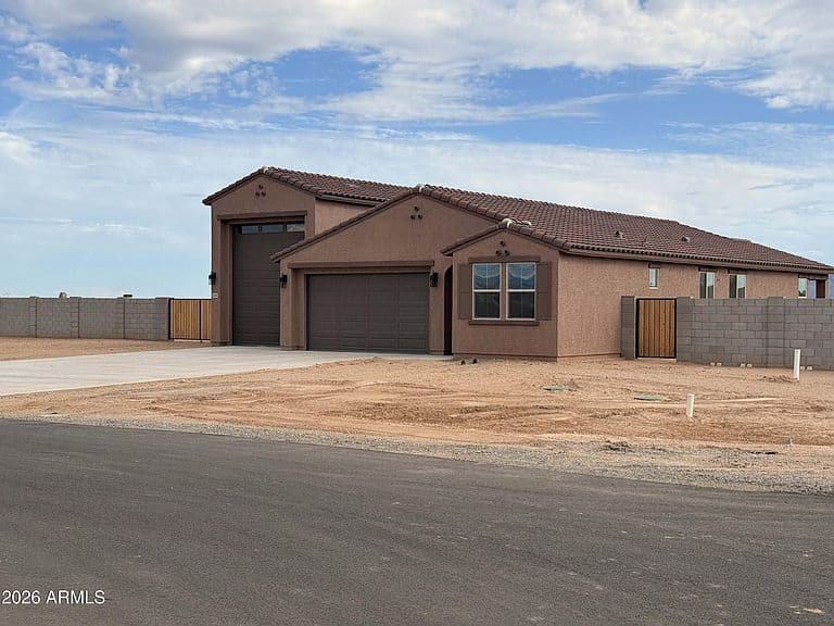 24417 W DUANE Lane photo 3