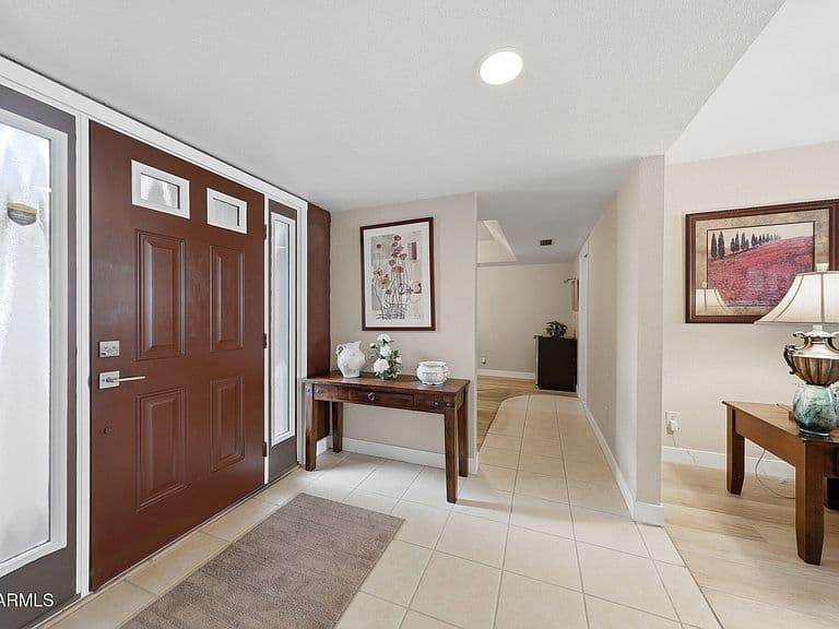 10414 E SILVERTREE Drive photo 3