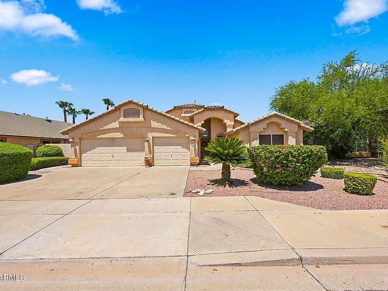 11328 E PETERSON Avenue photo 2