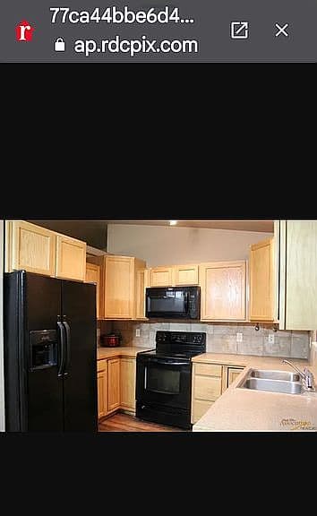 611 Airway Ct photo 5
