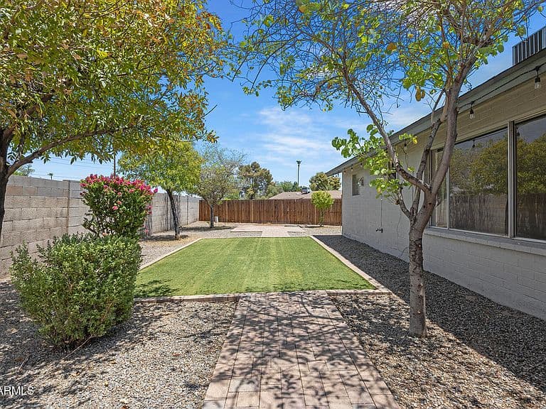 2522 W OLLA Circle photo 2