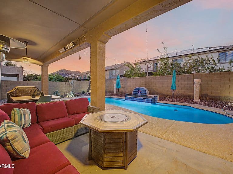 4932 W MARCUS Drive photo 2