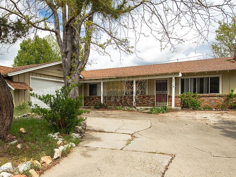 1118 Patton St photo 2