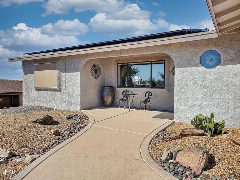 3041 Maracaibo Way photo 4