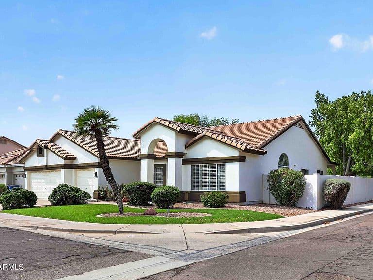 1220 N CAYMAN Drive photo 2