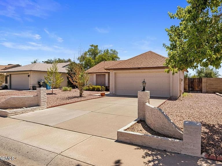 3411 W IRMA Lane photo 3