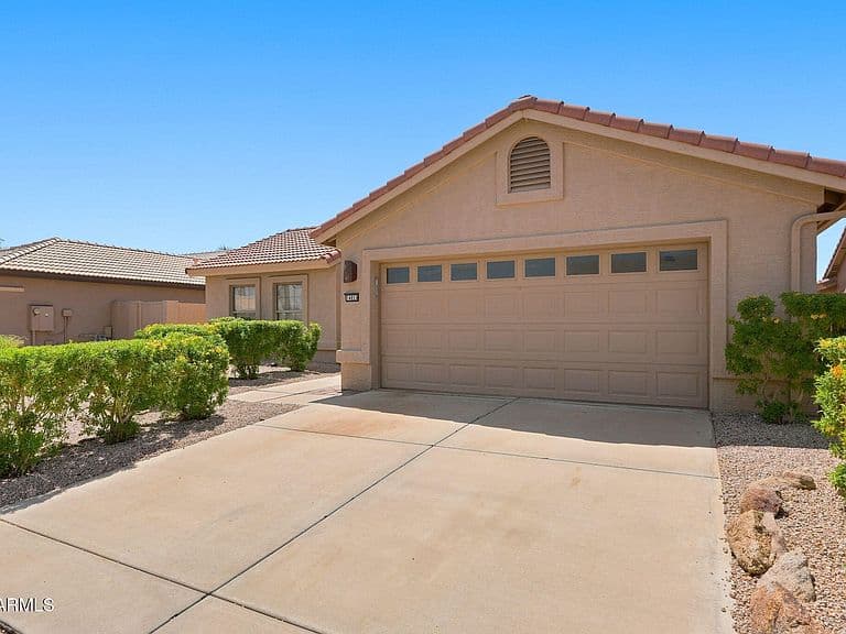 14653 W PICCADILLY Road photo 2