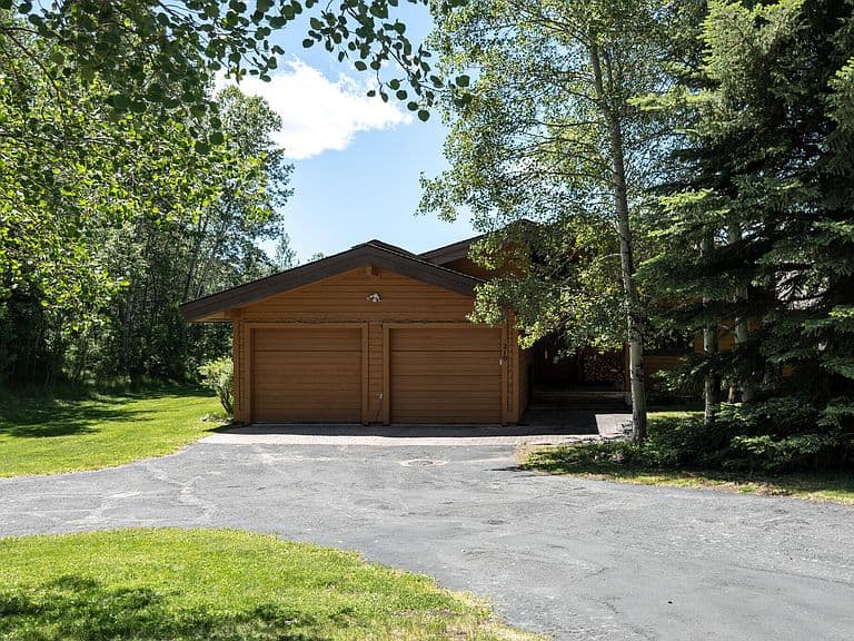 210 Sweetbrier Rd photo 4