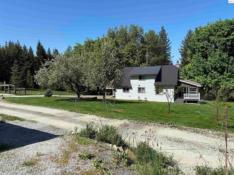 311 Lafayes Way photo 3