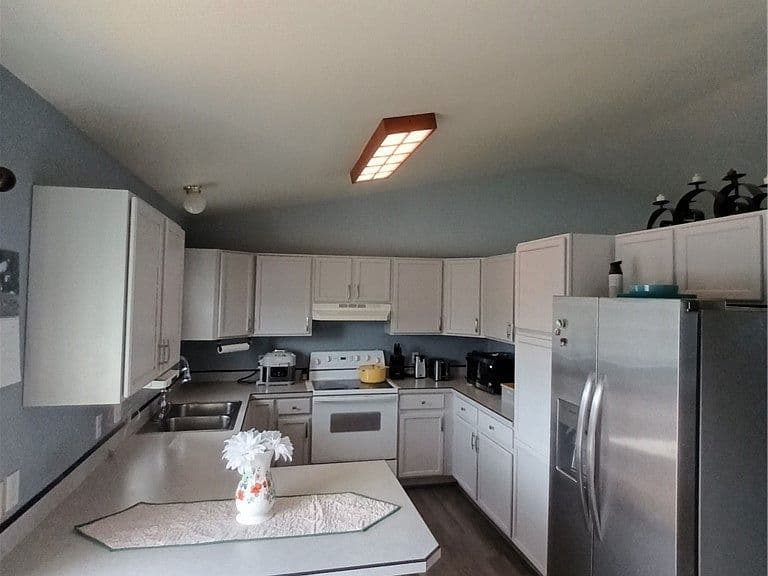 1204 Gardenia Dr photo 5