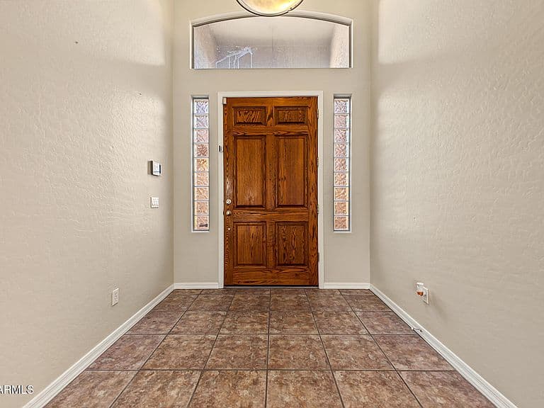 3720 S VISTA Place photo 3