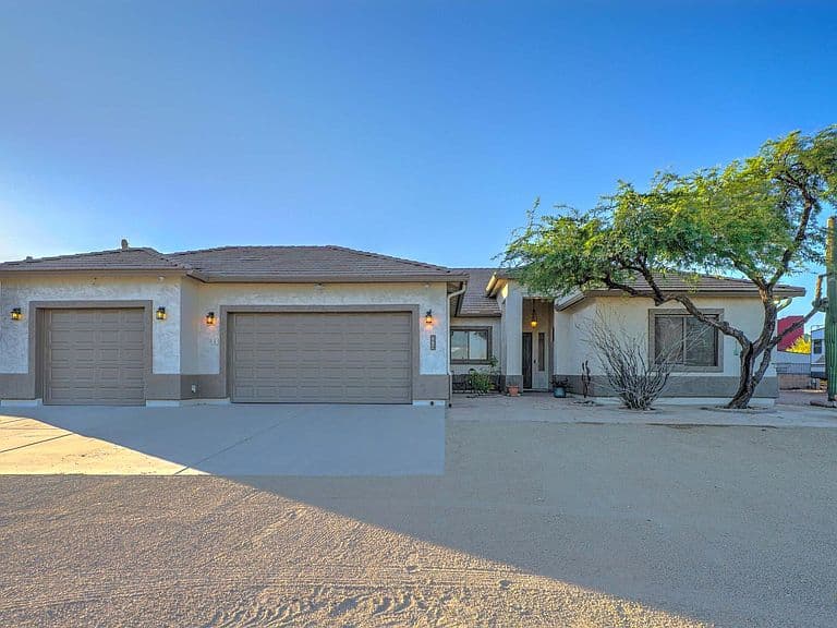 224 E WHITELEY Street photo 2