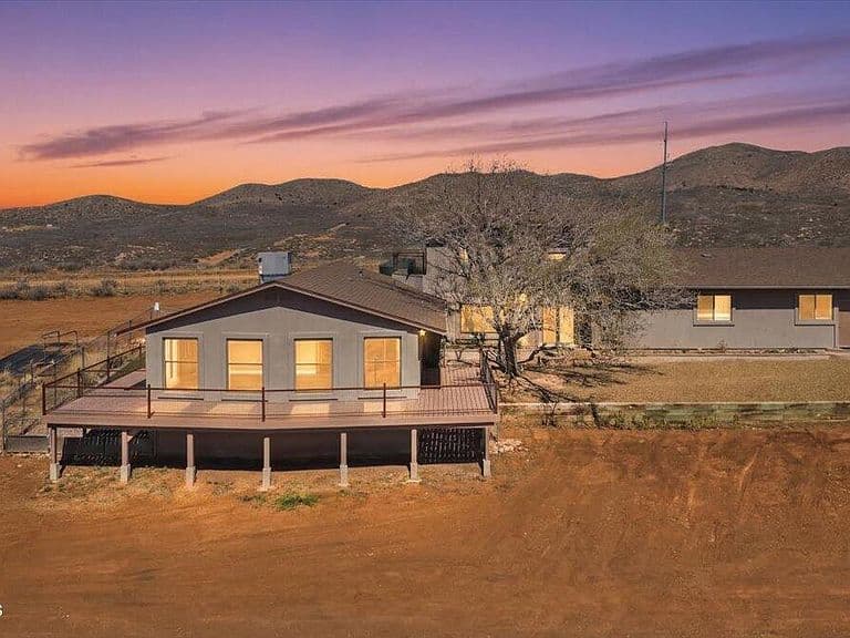 1375 N Rabbit Ridge Rd photo 1