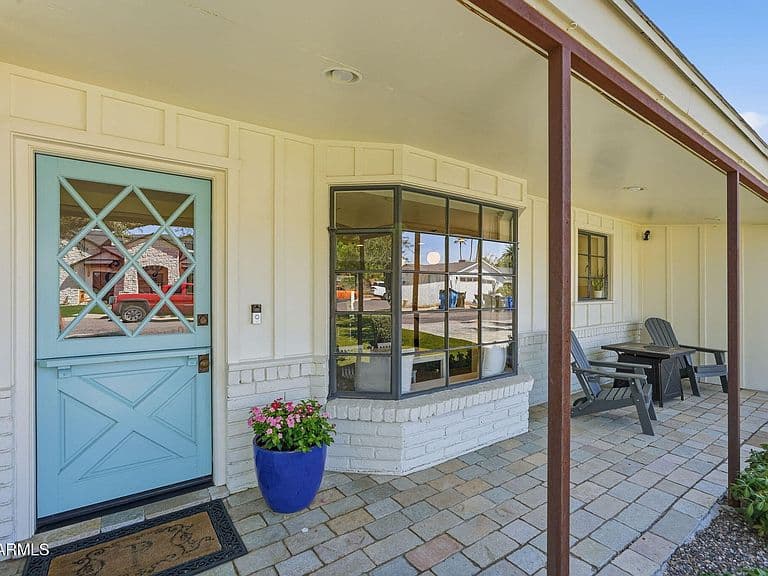 3427 E MARIPOSA Street photo 4