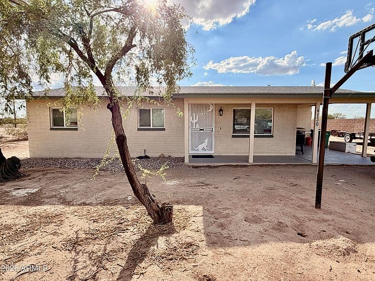 4130 N ROBLE Circle photo 1