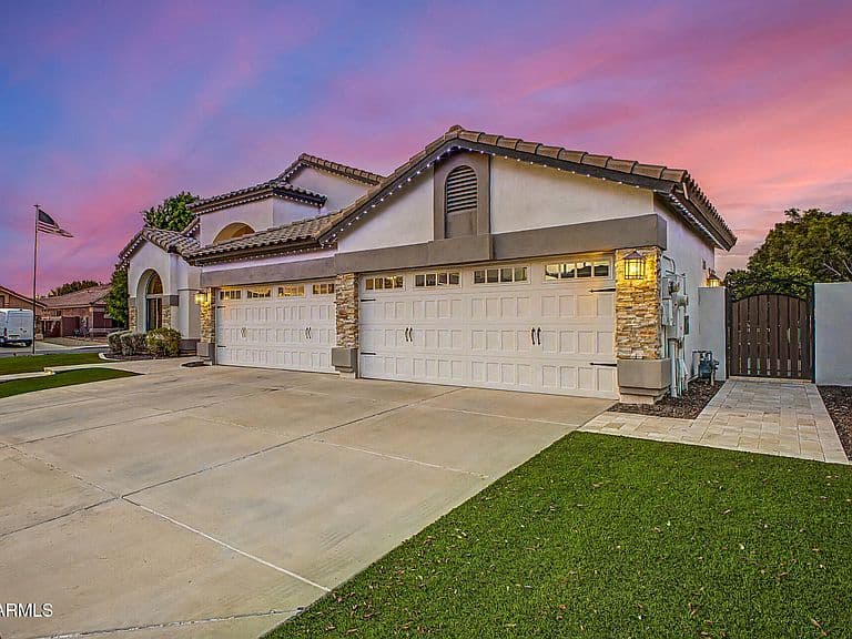 7034 W QUAIL Avenue photo 2