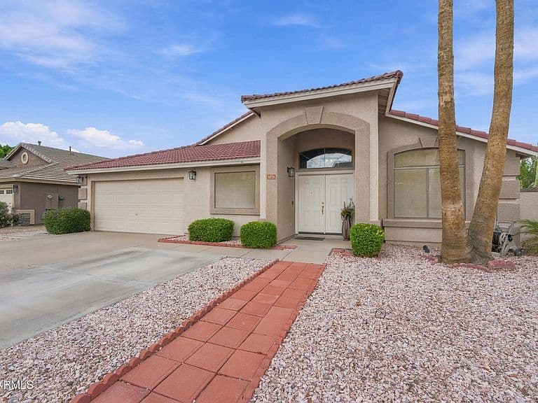 1874 E SAGEBRUSH Street photo 4