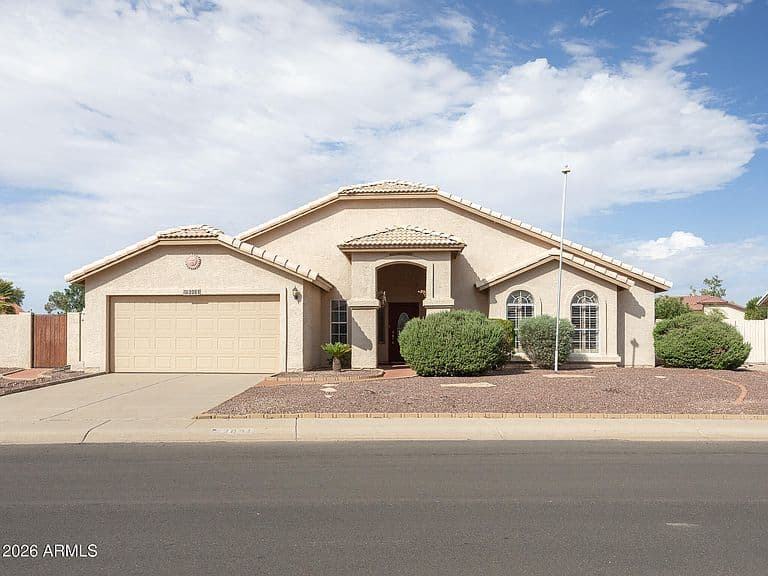 2081 N PEBBLE BEACH Drive photo 4