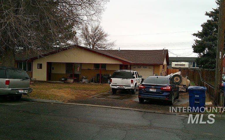 1205 Lawndale Dr photo 1