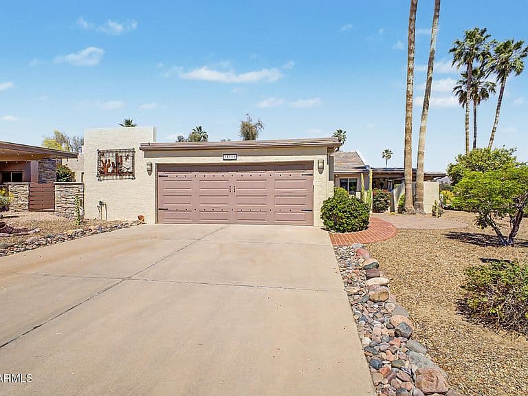18722 E RIO Lane photo 3