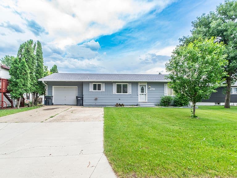 4701 W Roughrider Cir photo 2
