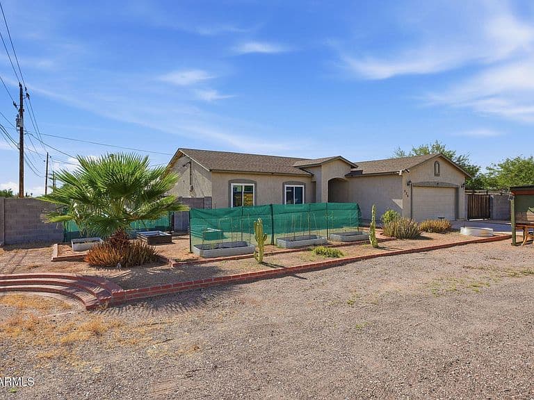 236 N THUNDERBIRD Drive photo 3