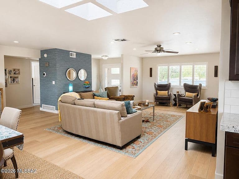 9940 N Desert Sky Pl photo 4