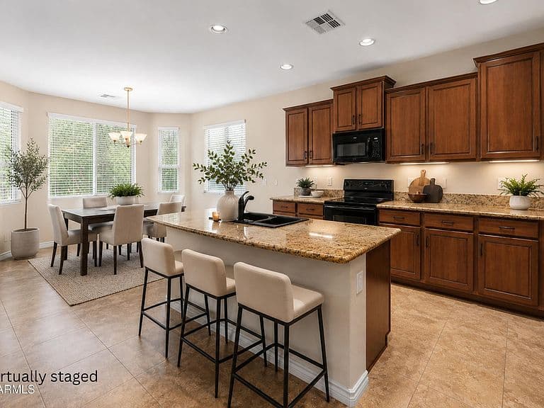 3334 E GRAND CANYON Drive photo 4