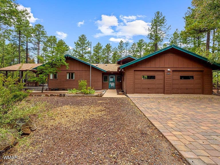 3052 Madison Ln photo 4
