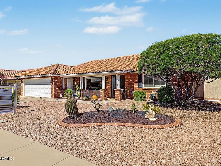 7864 E MENDOZA Avenue photo 2