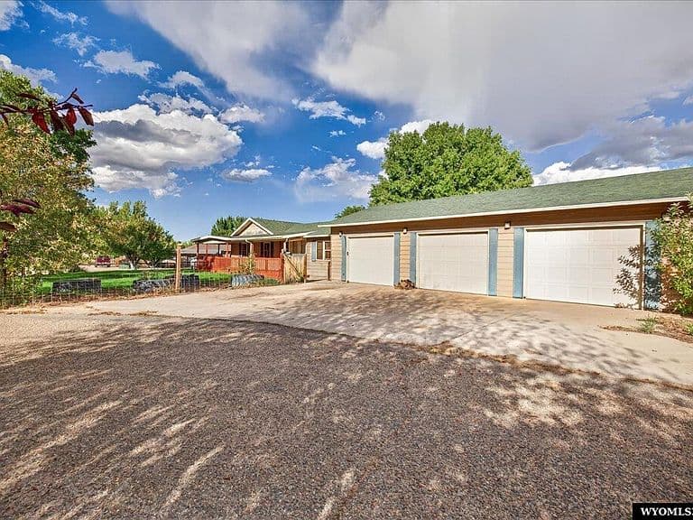 6709 Riverside Dr photo 4